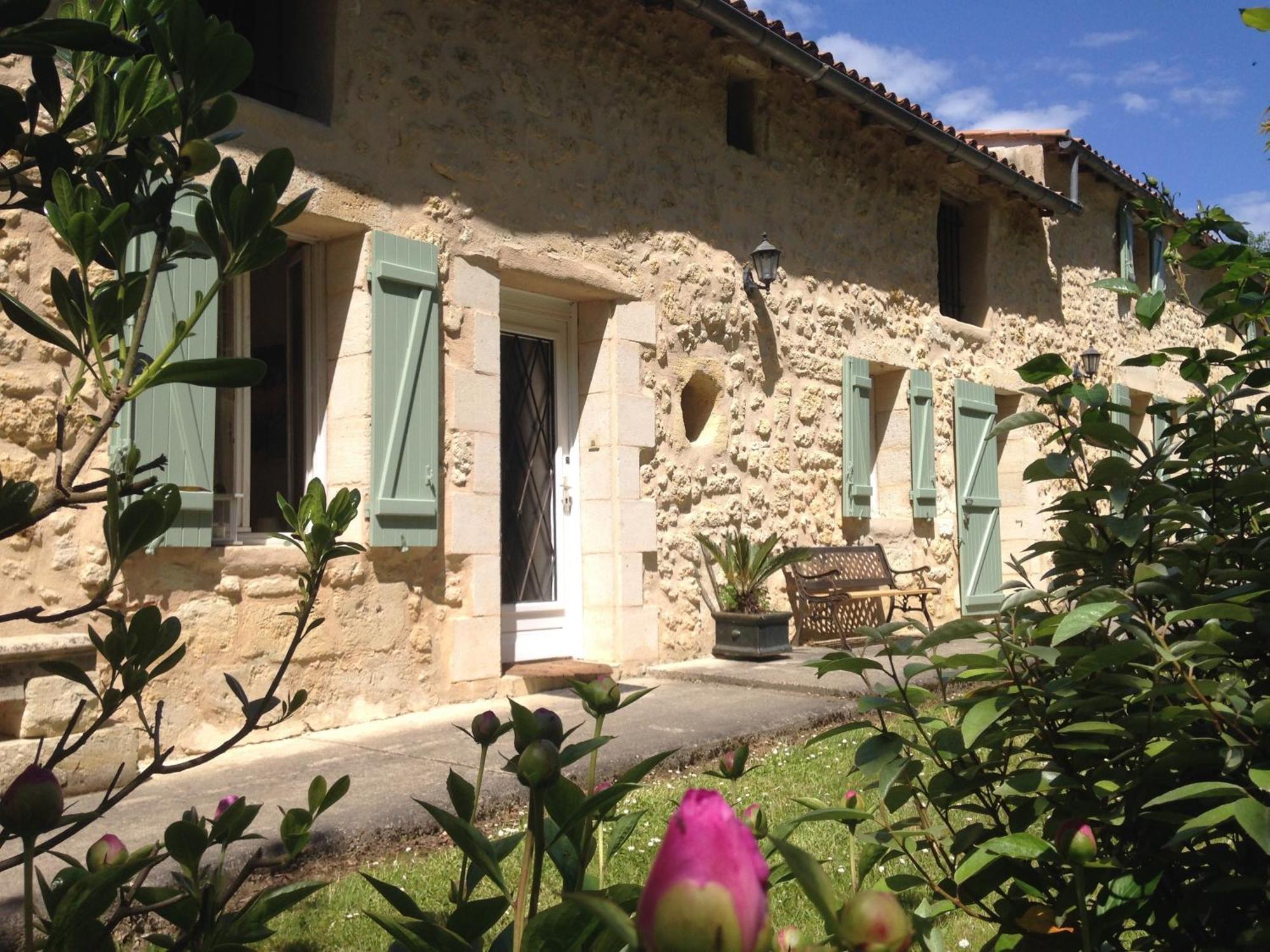 Gite La Maison De La Pimpine Lignan De Bordeaux Экстерьер фото