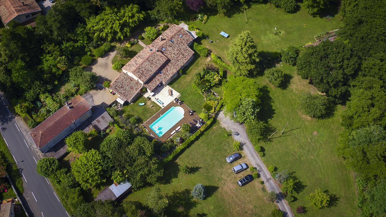 Gite La Maison De La Pimpine Lignan De Bordeaux Экстерьер фото